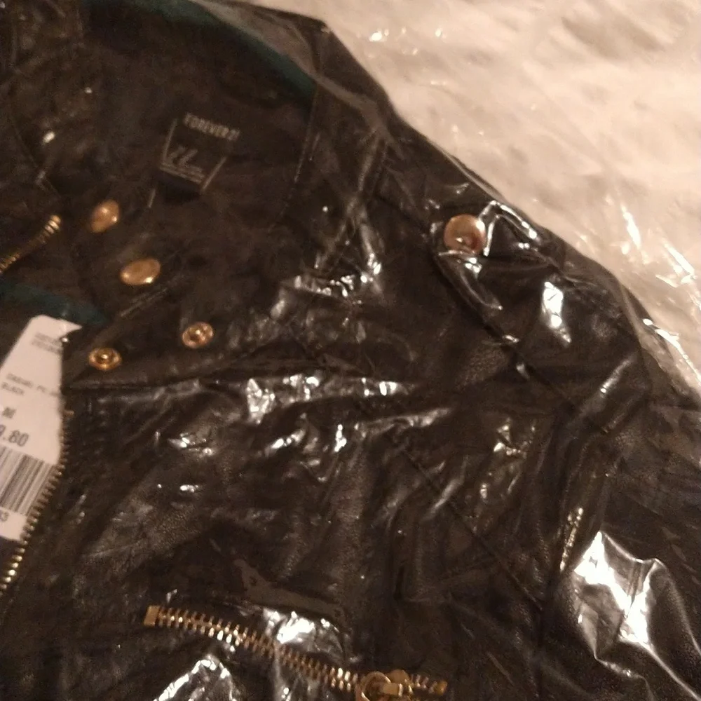 Jacket - Picture 8 of 10